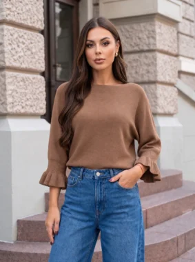 Pulover din tricot fin cu maneci trei sferturi si volanase
