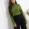 pulover-din-tricot-pufos-cu-guler-inalt