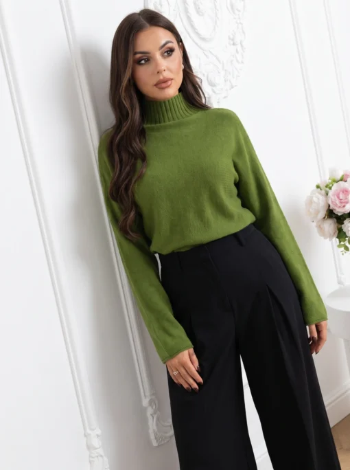 pulover-din-tricot-pufos-cu-guler-inalt