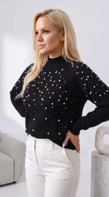 pulover-elegant-cu-aplicatii-din-perle-si-strasuri
