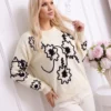 pulover-elegant-din-tricot-fin-cu-broderie-florala