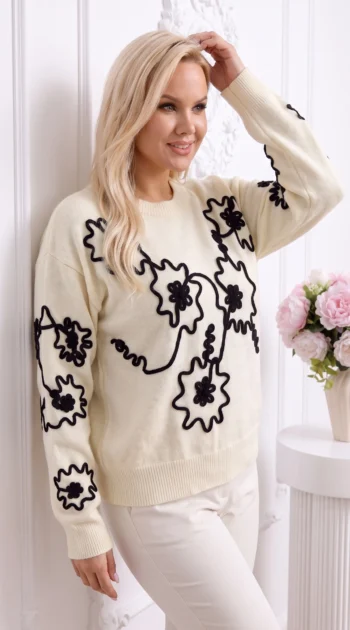 pulover-elegant-din-tricot-fin-cu-broderie-florala