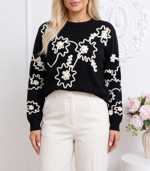 pulover-elegant-din-tricot-fin-cu-broderie-florala