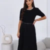 pulover-elegant-din-tricot-fin-cu-perle-la-guler-si-torsade