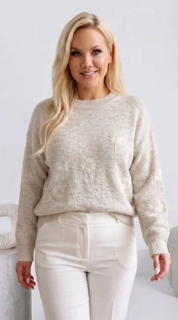 pulover-elegant-din-tricot-moale-cu-broderie-florala