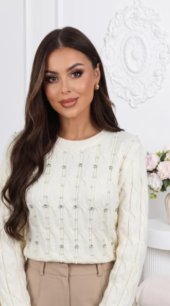 pulover-elegant-din-tricot-torsadat-cu-perle-si-strasuri-stralucitoare