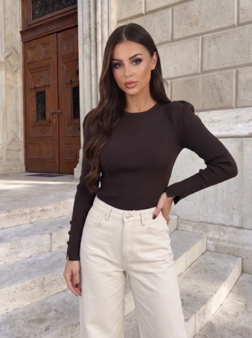 pulover-elegant-mulat-cu-maneci-bufante-si-nasturi-la-mansete