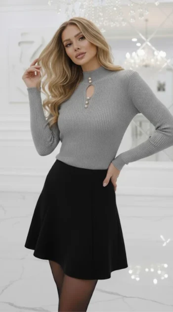 pulover-gri-elegant-cu-nasturi-perlati-si-decupaj-oval