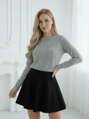 Pulover gri elegant cu perlute aplicate