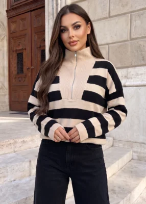 Pulover din vascoza in dungi cu guler polo si fermoar