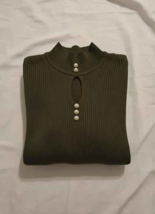 pulover-kaki-elegant-cu-nasturi-perlati-si-decupaj-oval
