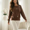 pulover-maro-elegant-cu-aplicatii-cristale-tip-stea