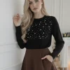 pulover-negru-elegant-cu-perlute-aplicate
