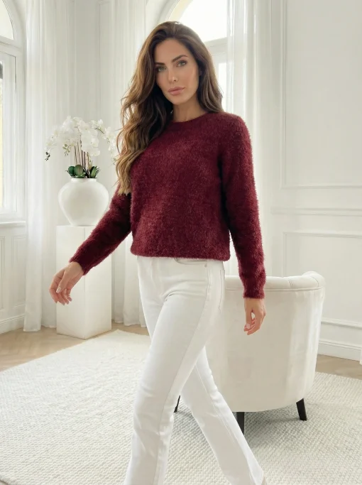 pulover-visiniu-din-mohair-moale-pufos