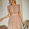 rochie-barbara-powder-cu-detalii-din-dantela-si-volanase