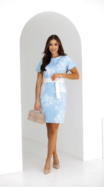 rochie-bleu-cu-imprimeu-floral-alb-si-cordon-contrastant