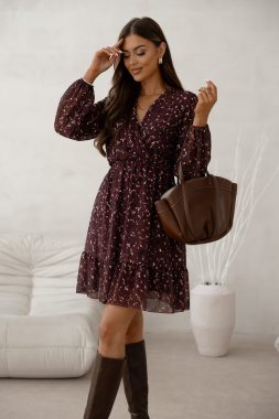 Rochie bordo cu imprimeu abstract, decolteu petrecut si captuseala