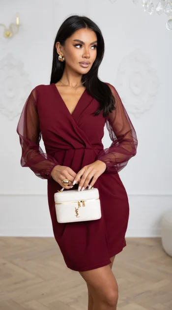 rochie-bordo-eleganta-cu-maneci-din-tull-si-decolteu-petrecut