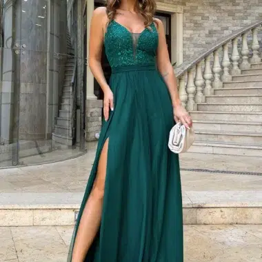 Rochie eleganta lunga cu dantela si fusta din tull