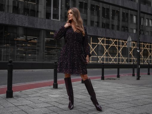 rochie-ciocolatie-cu-imprimeu-abstract-decolteu-petrecut-si-captuseala