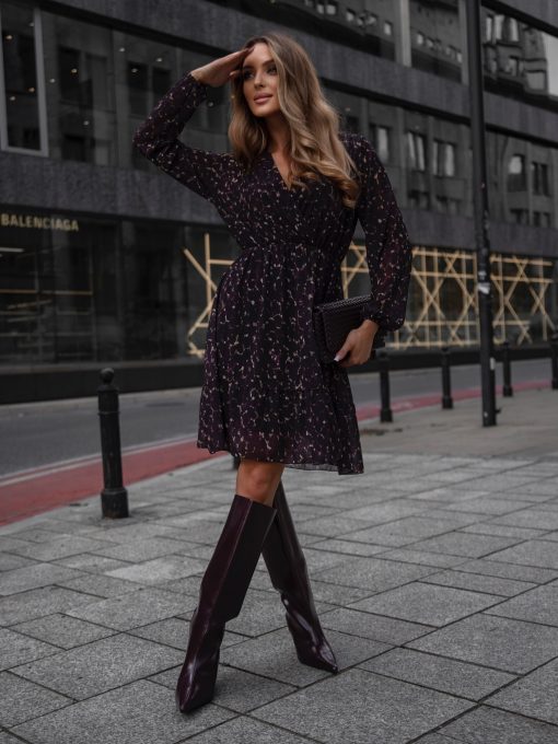 rochie-ciocolatie-cu-imprimeu-abstract-decolteu-petrecut-si-captuseala