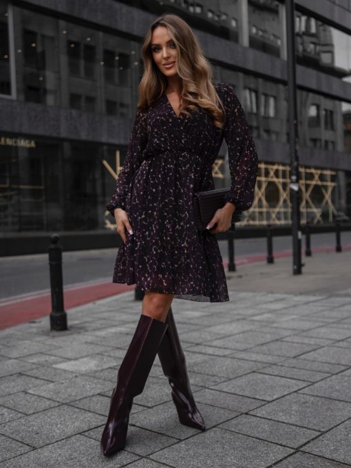 rochie-ciocolatie-cu-imprimeu-abstract-decolteu-petrecut-si-captuseala