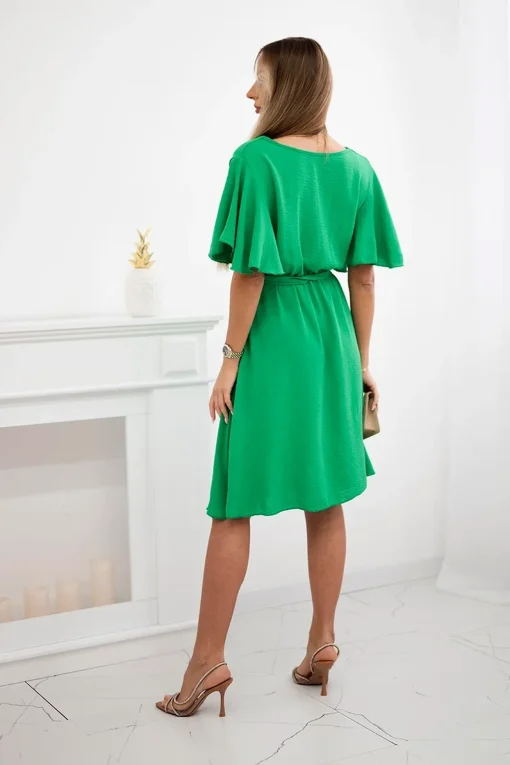 rochie-cu-decolteu-petrecut-si-cordon-in-talie-verde