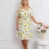 rochie-de-vara-alba-cu-imprimeu-lamai-si-cordon-in-talie