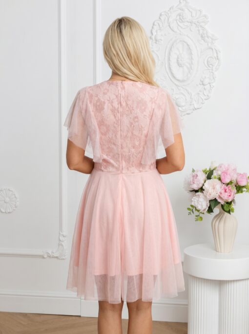 rochie-eleganta-de-ocazie-din-tull-roz-pal-cu-broderie-florala-si-volane-subtile