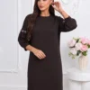 rochie-eleganta-din-tricot-cu-aplicatii-din-strasuri-pe-maneci