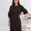 rochie-eleganta-din-tricot-cu-aplicatii-din-strasuri-pe-maneci