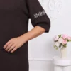 rochie-eleganta-din-tricot-cu-aplicatii-din-strasuri-pe-maneci