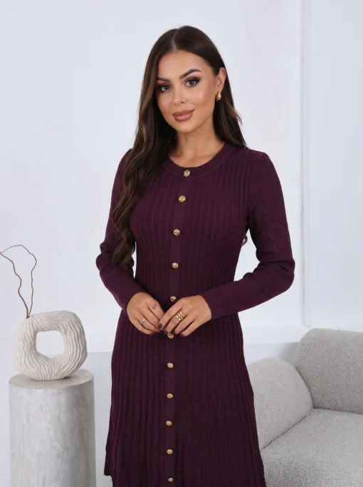 rochie-eleganta-din-tricot-striat-cu-nasturi-aurii