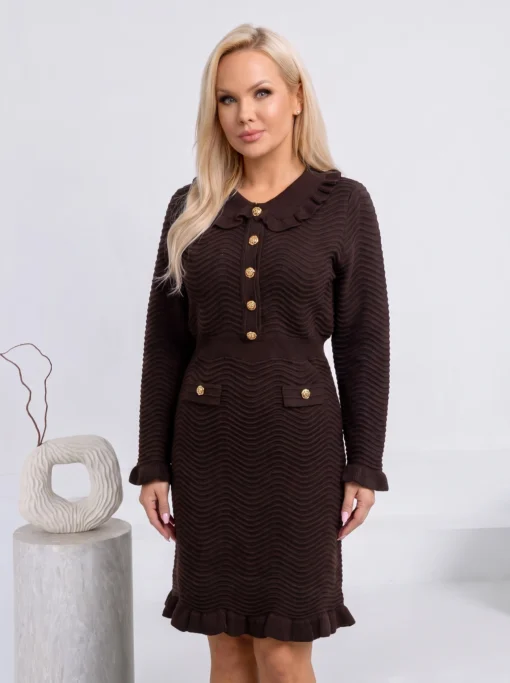 rochie-eleganta-din-tricot-texturat-cu-volanase-si-nasturi-aurii