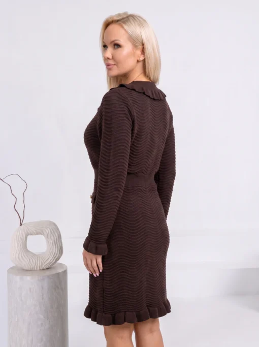 rochie-eleganta-din-tricot-texturat-cu-volanase-si-nasturi-aurii