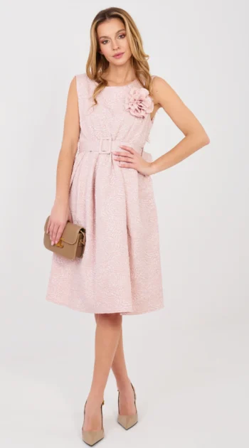 rochie-eleganta-midi-roz-cu-textura-satinata-si-detalii-florale