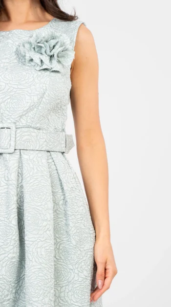 rochie-eleganta-midi-verde-menta-cu-textura-satinata-si-detalii-florale