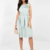 rochie-eleganta-midi-verde-menta-cu-textura-satinata-si-detalii-florale
