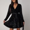 rochie-eleganta-neagra-scurta-cu-paiete-si-cordon-satinat