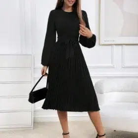 Rochie Estela Black, midi eleganta cu aspect plisat