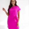 rochie-fucsia-eleganta-cu-cordon-in-talie-si-decolteu-in-v-discret