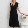 rochie-lunga-eleganta-neagra-cu-pliuri-si-volane
