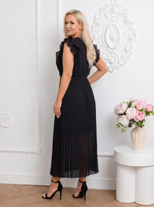 rochie-lunga-eleganta-neagra-cu-pliuri-si-volane