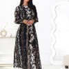 rochie-lunga-plisata-eleganta-neagra-cu-imprimeu-floral-si-cordon-in-talie