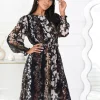 rochie-lunga-plisata-eleganta-neagra-cu-imprimeu-floral-si-cordon-in-talie