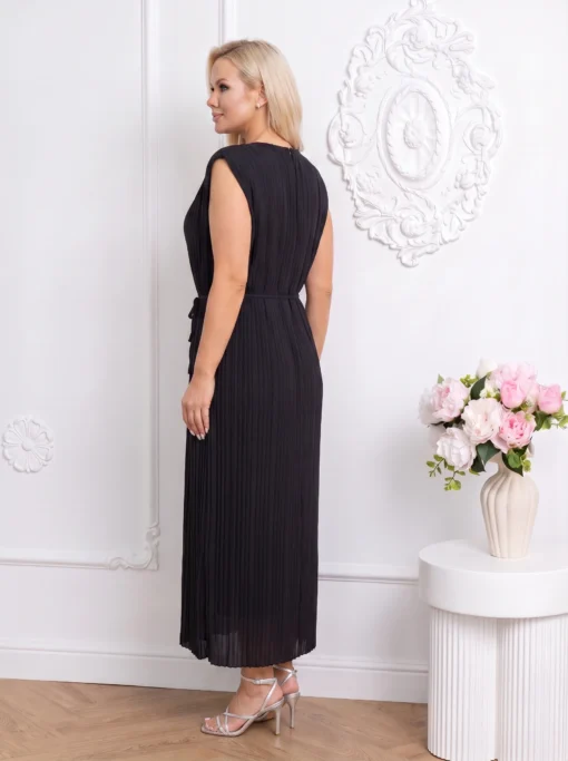 rochie-lunga-plisata-neagra-cu-cordon-in-talie