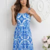 rochie-lunga-vaporoasa-cu-imprimeu-alb-albastru-si-bretele-late