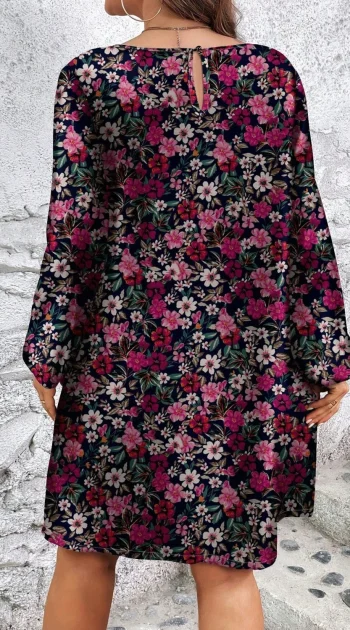 rochie-marime-mare-lejera-cu-imprimeu-floral-in-tonuri-de-roz