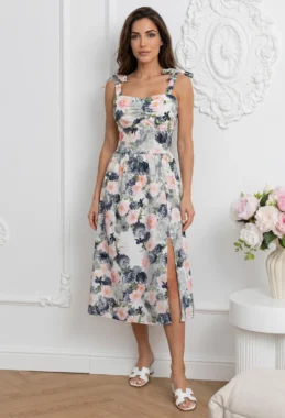 Rochie midi alba cu imprimeu floral pastelat si crapatura pe picior