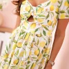 rochie-midi-alba-cu-imprimeu-lamai-si-crapatura-laterala